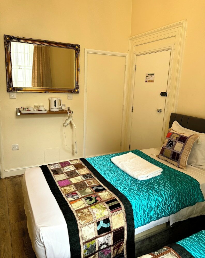 Фото ABC Hyde Park Hotel