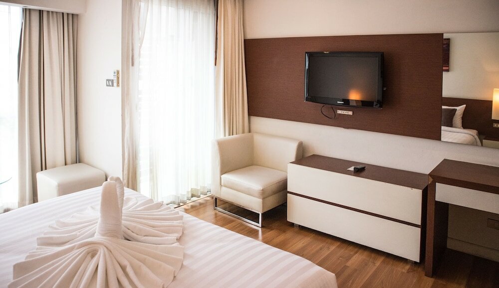 Фото Sathorn Grace Serviced Residence