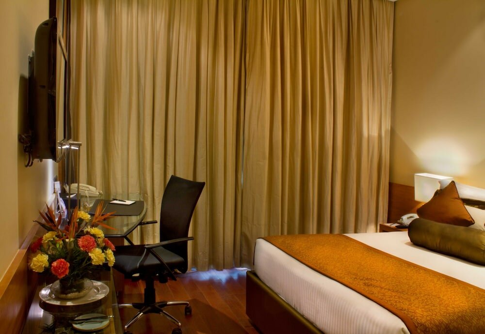 Фото Radisson Blu Marina Hotel, Delhi Connaught Place