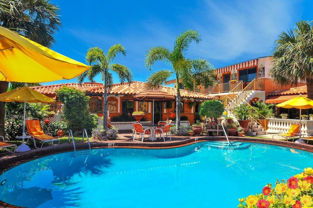 Фото Blue Seas Courtyard