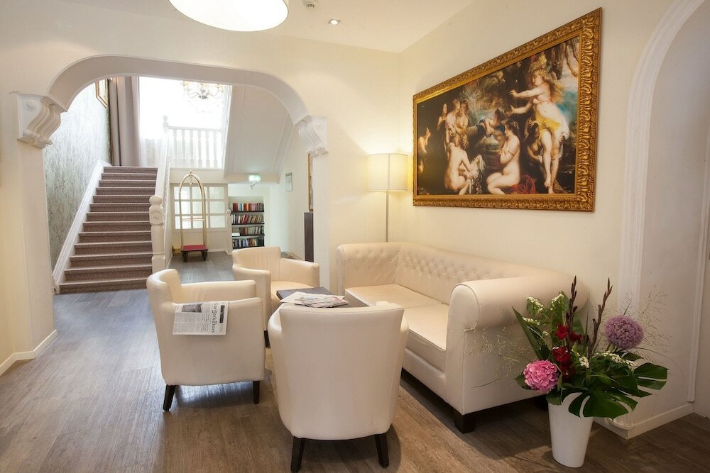 Фото Hotel Rheinischer Hof