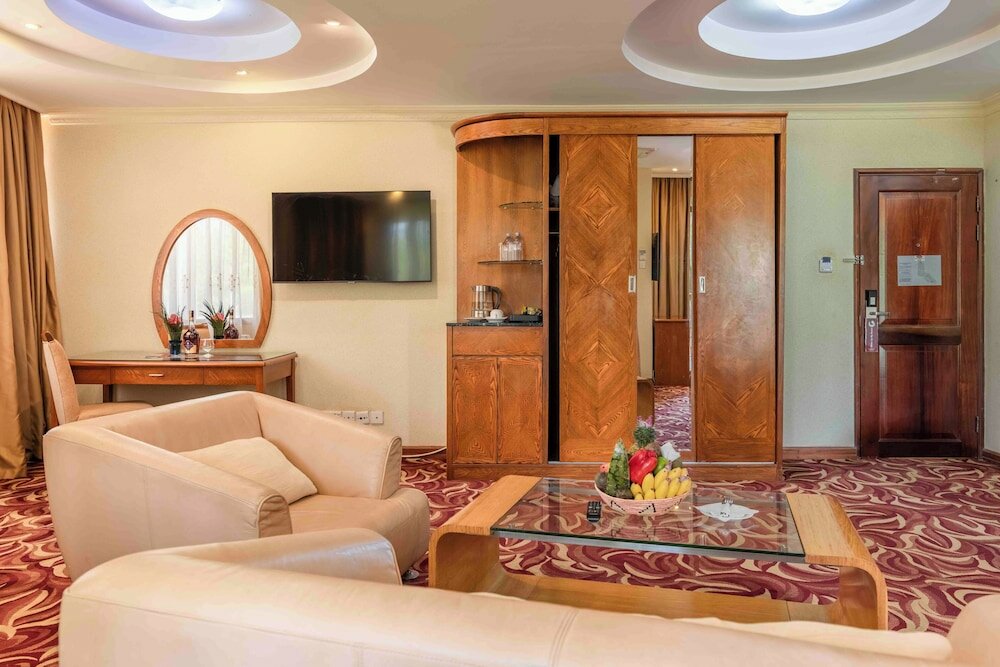 Фото Mbale Resort Hotel