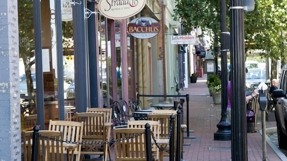 Фото Norwalk Inn