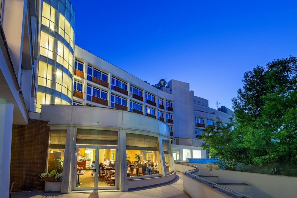 Фото отеля 1