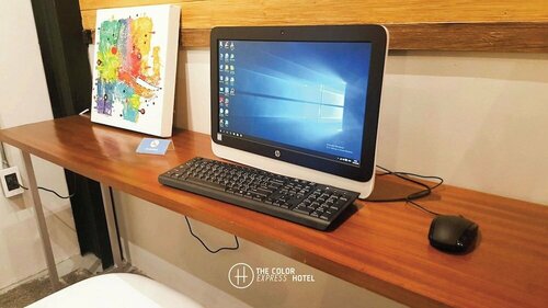 Хостел The Box Promkiri - Hostel в Накхонситхаммарате