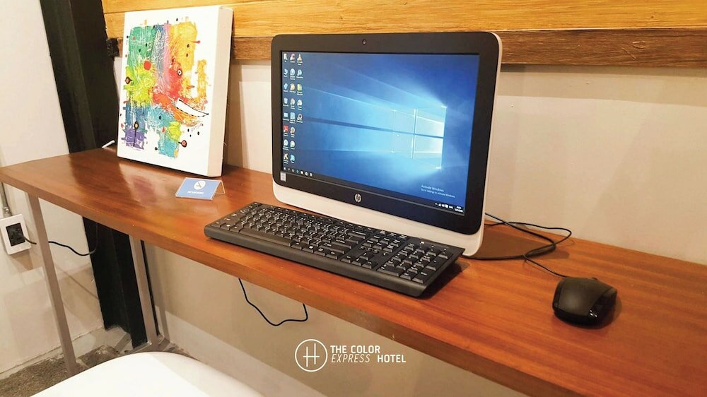 Фото The Color Express Hotel