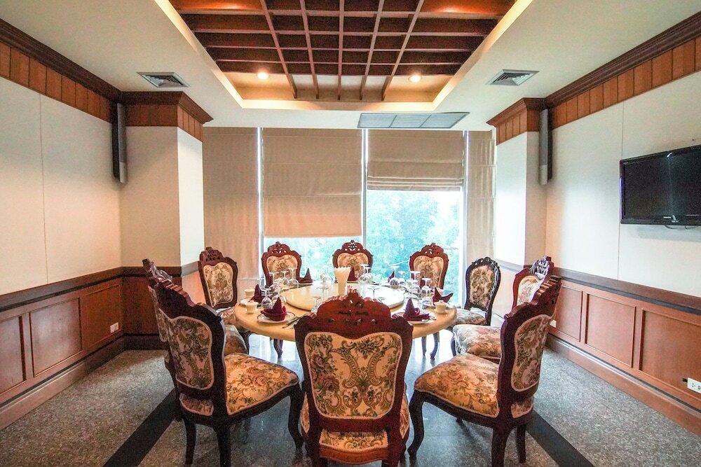 Фото Arawan Riverside Hotel