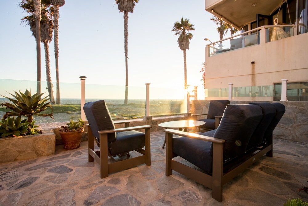 Фото Venice on the Beach Hotel