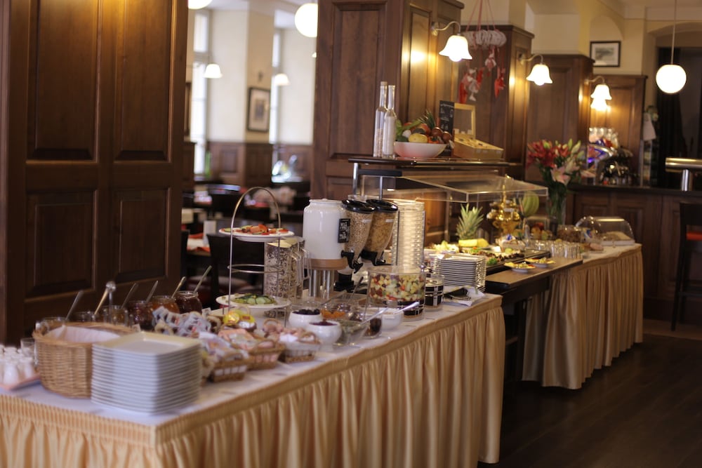 Фото Goldener Falke