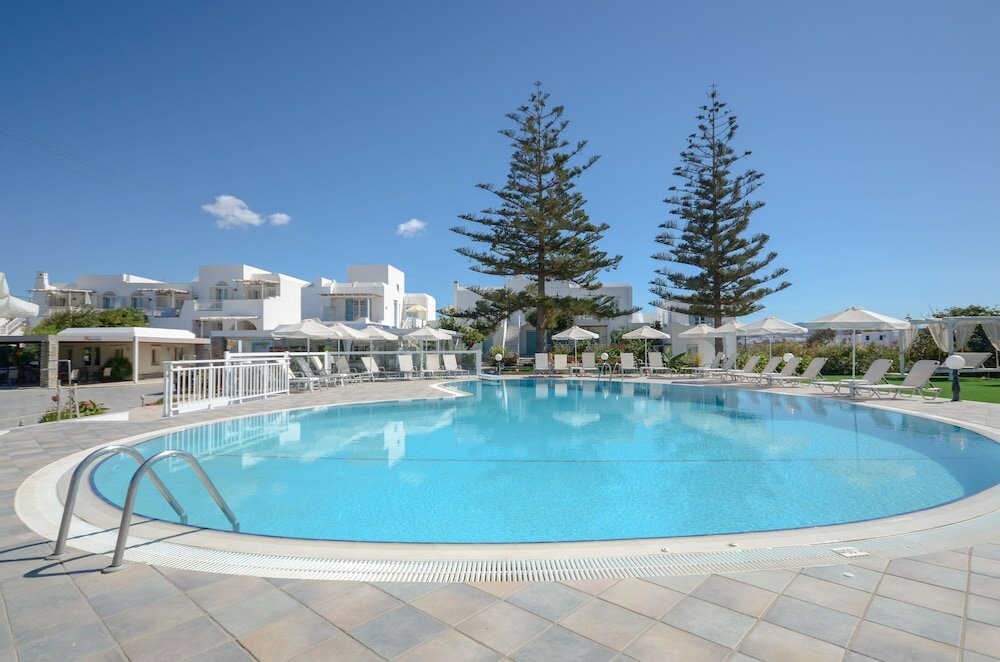 Фото Birikos Hotel & Suites