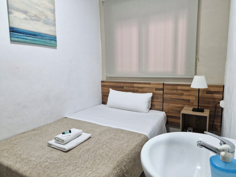 Фото Hostal Elkano