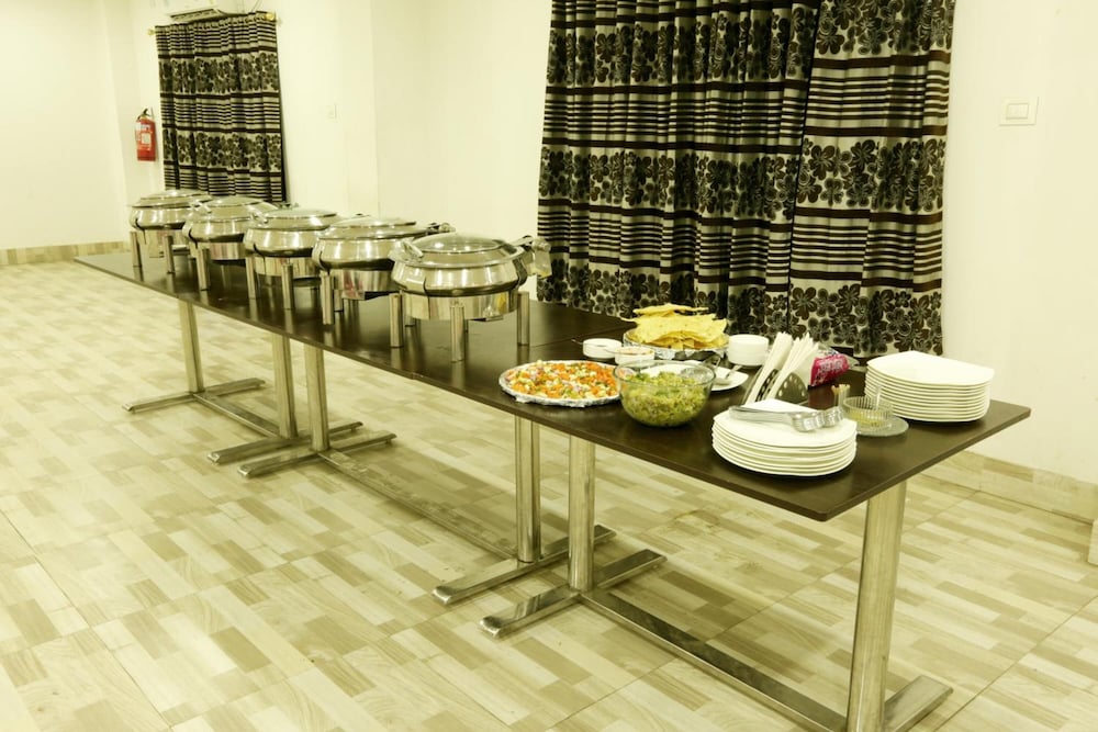 Фото Hotel Grand Luit