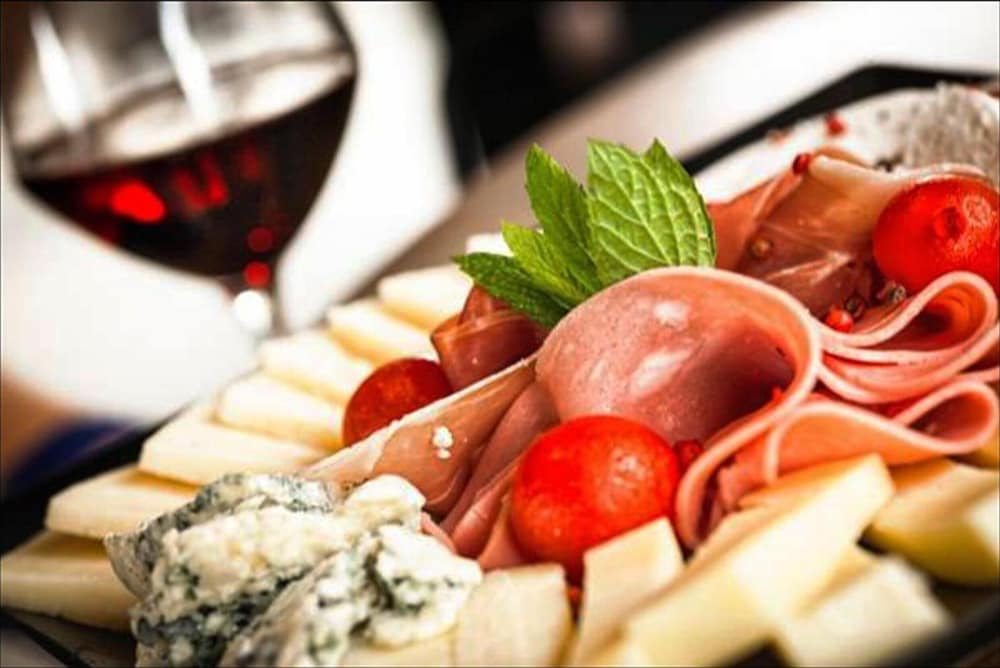 Фото Diamond Suites