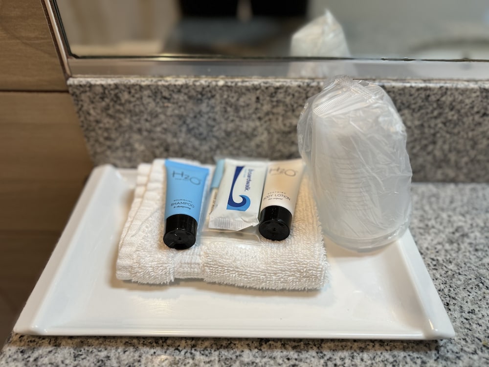 Фото Garden Suite Hotel