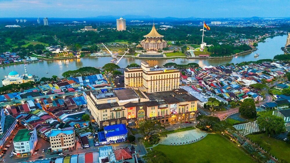 Фото The Waterfront Hotel