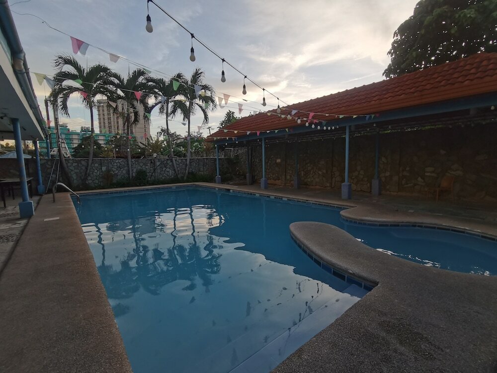 Фото Metro Park Hotel Cebu City