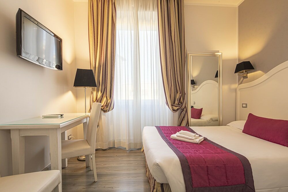 Фото Domus Castrense