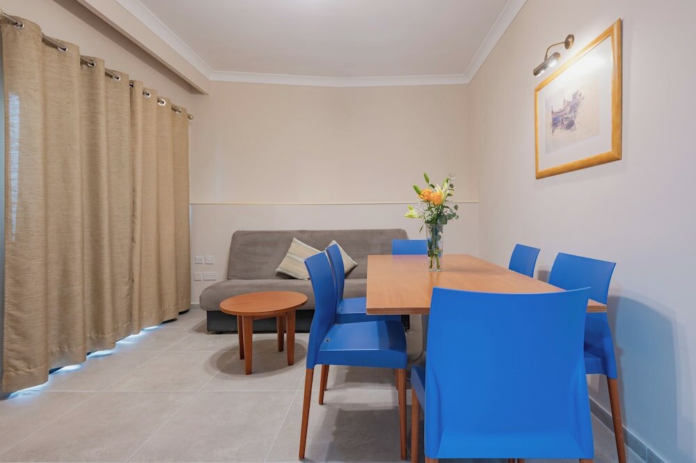 Фото Porto Azzurro Aparthotel