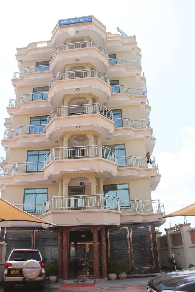 Фото отеля 1