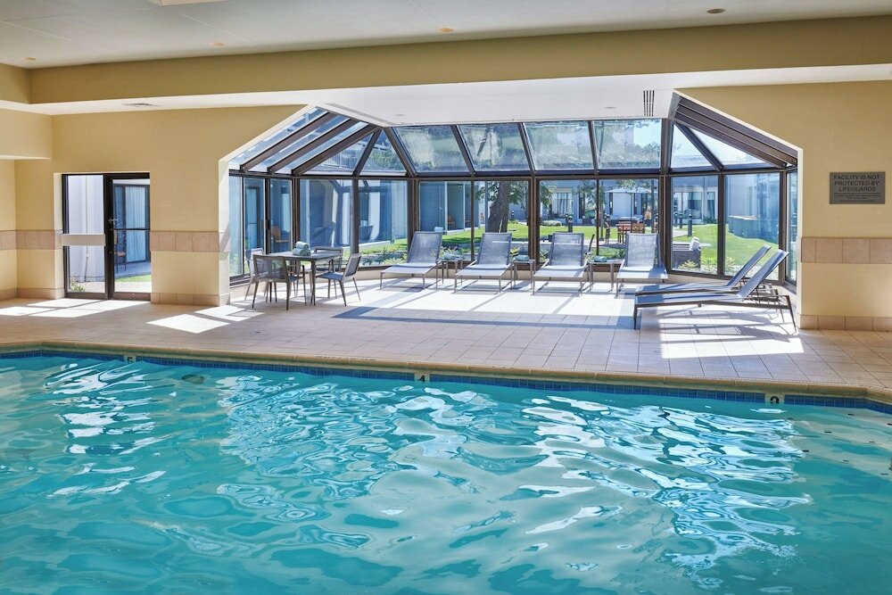 Фото Courtyard by Marriott Chicago Highland Park/Northbrook