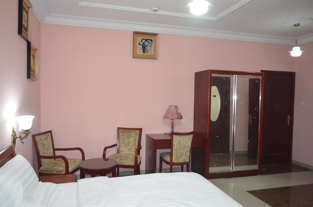 Фото Precious Guest lodge