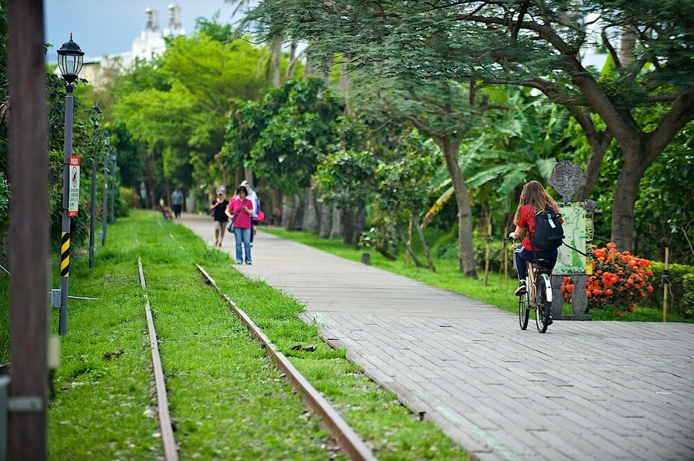 Фото The Gaya Hotel