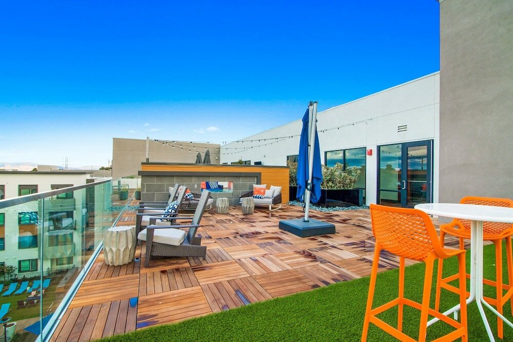 Фото Global Luxury Suites in Menlo Park