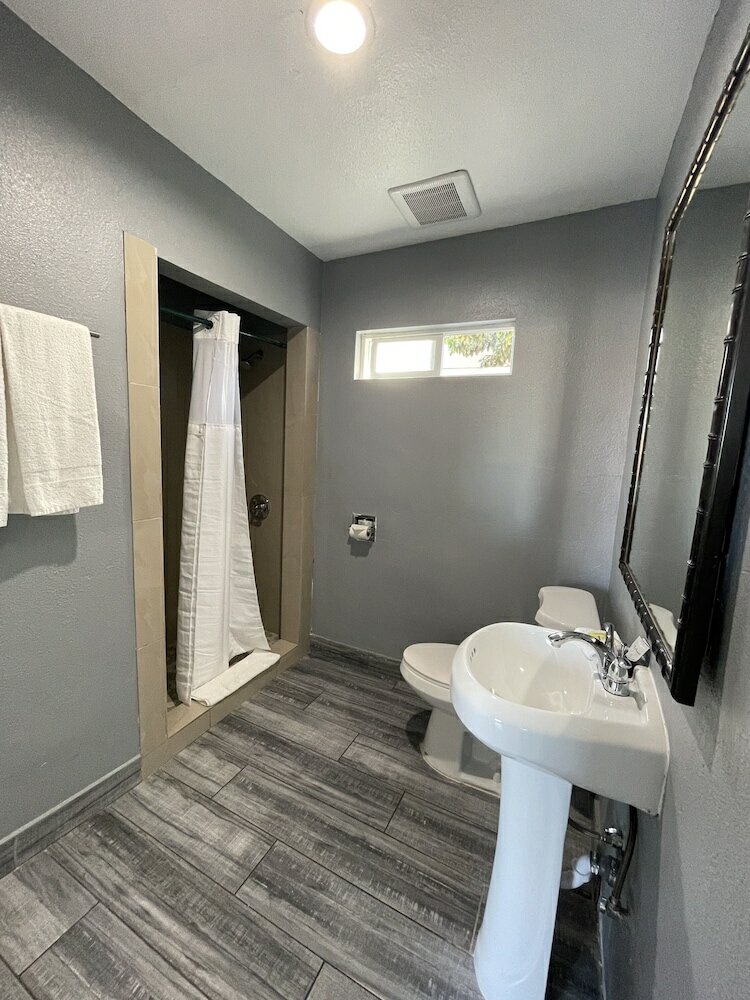 Фото Cornett Motel