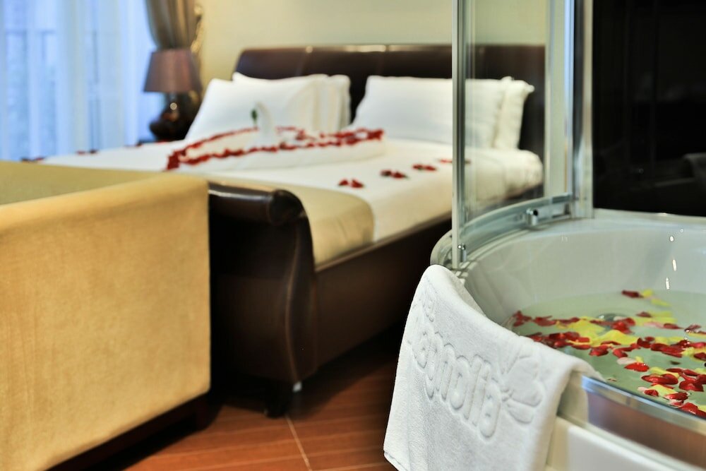 Фото Magnolia Hotel & Conference Center