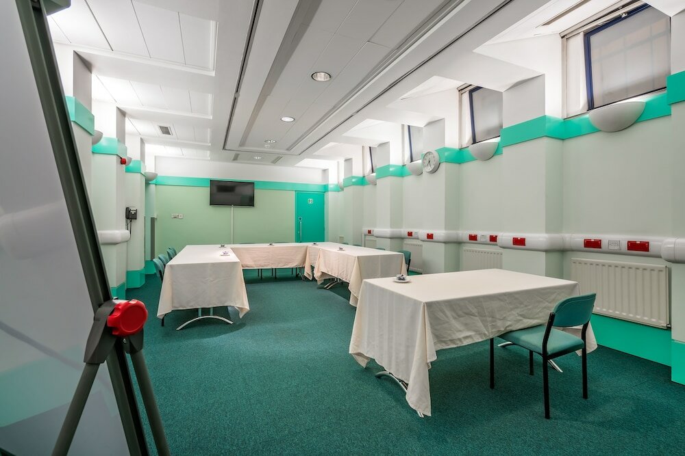 Фото Lse Rosebery Hall