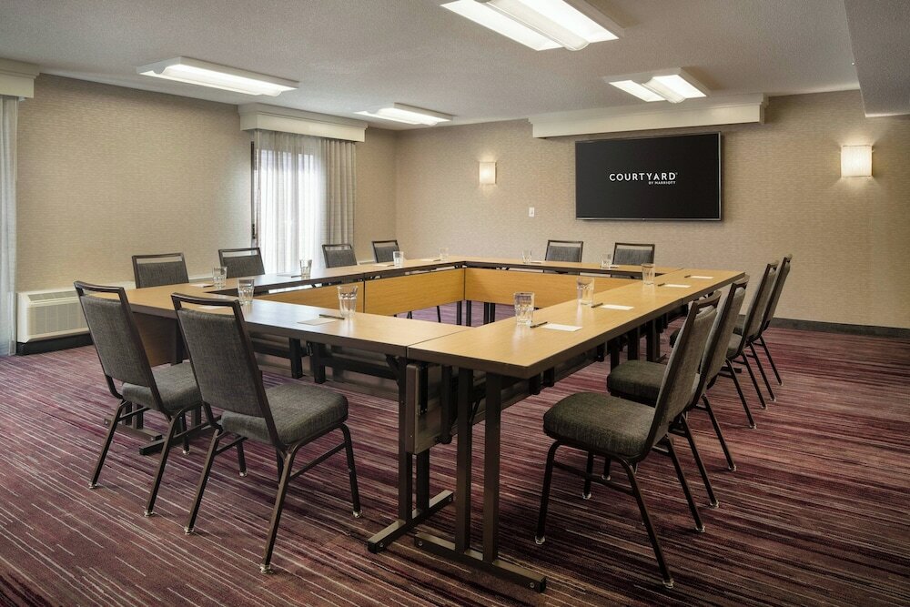 Фото Courtyard San Francisco Larkspur Landing/Marin County