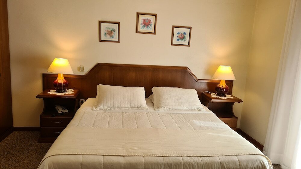 Фото Hotel Azaleia