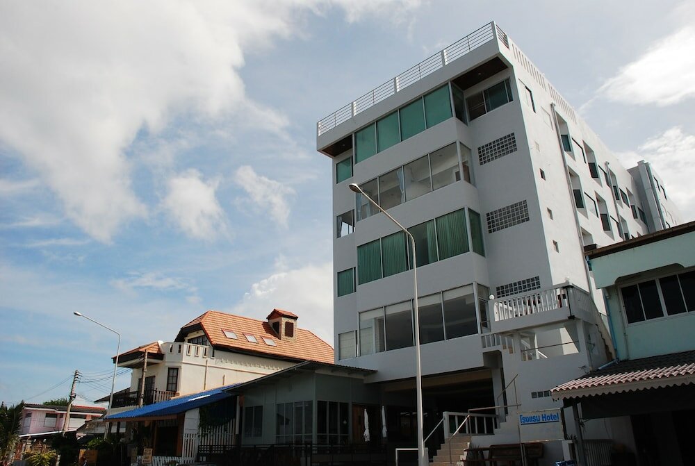 Фото Prachuap Beach Hotel