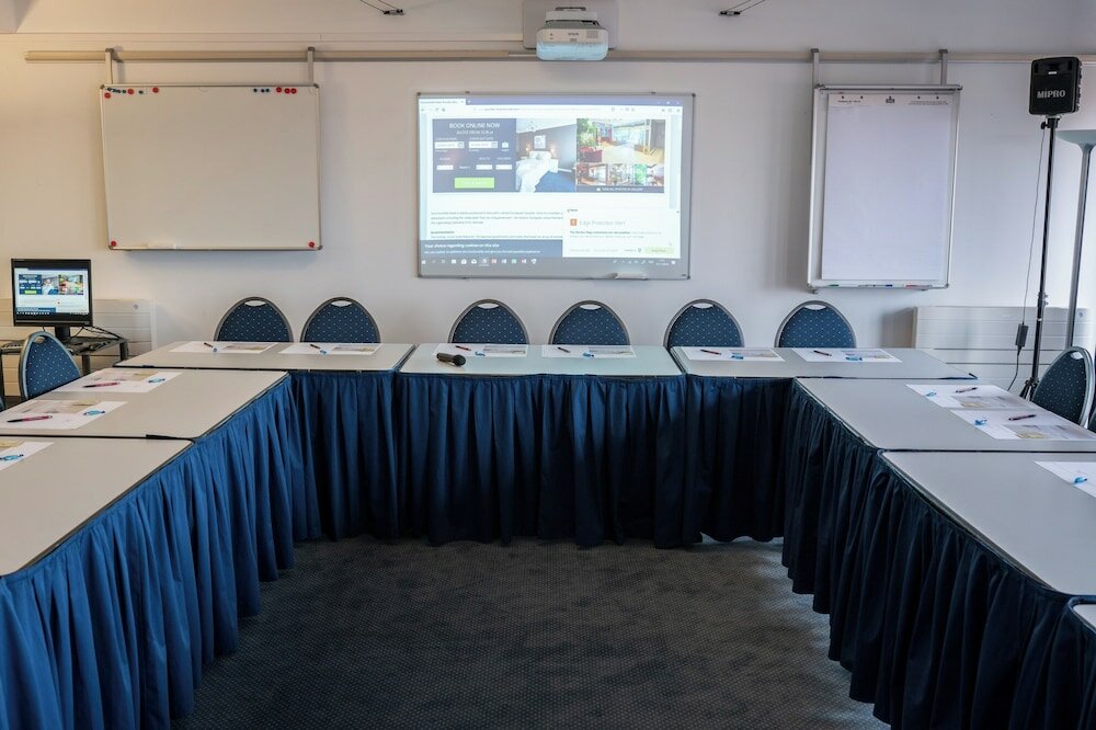 Фото First Euroflat Hotel