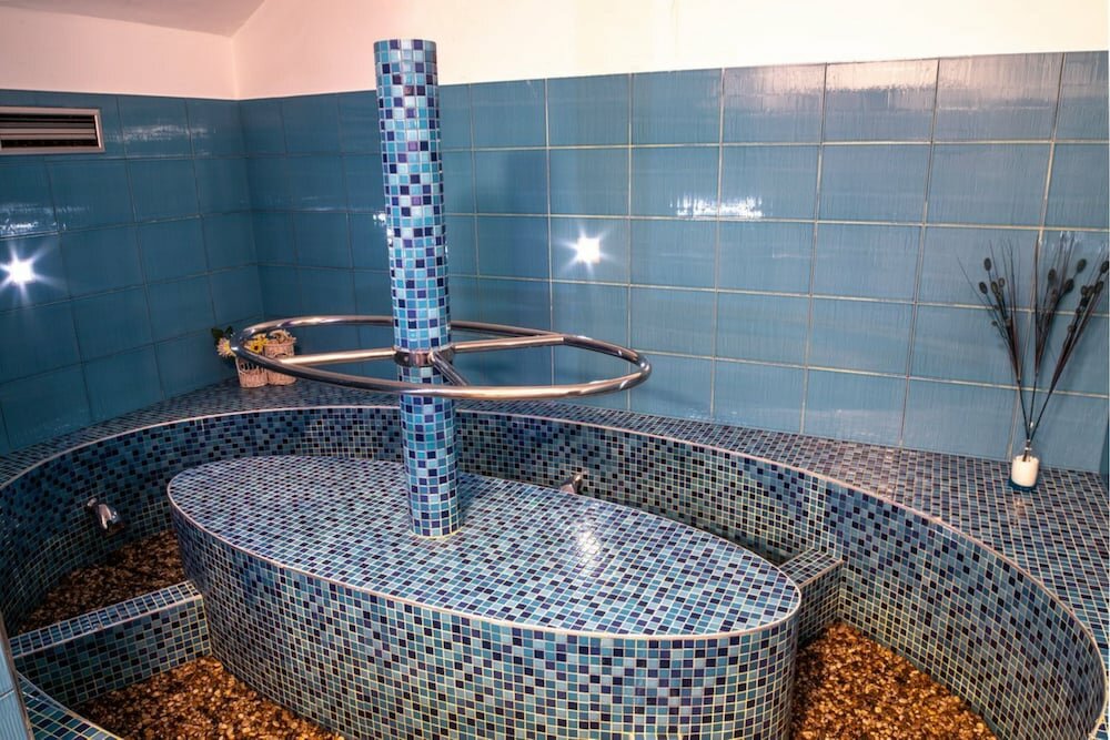 Фото Ea Embassy Prague Hotel