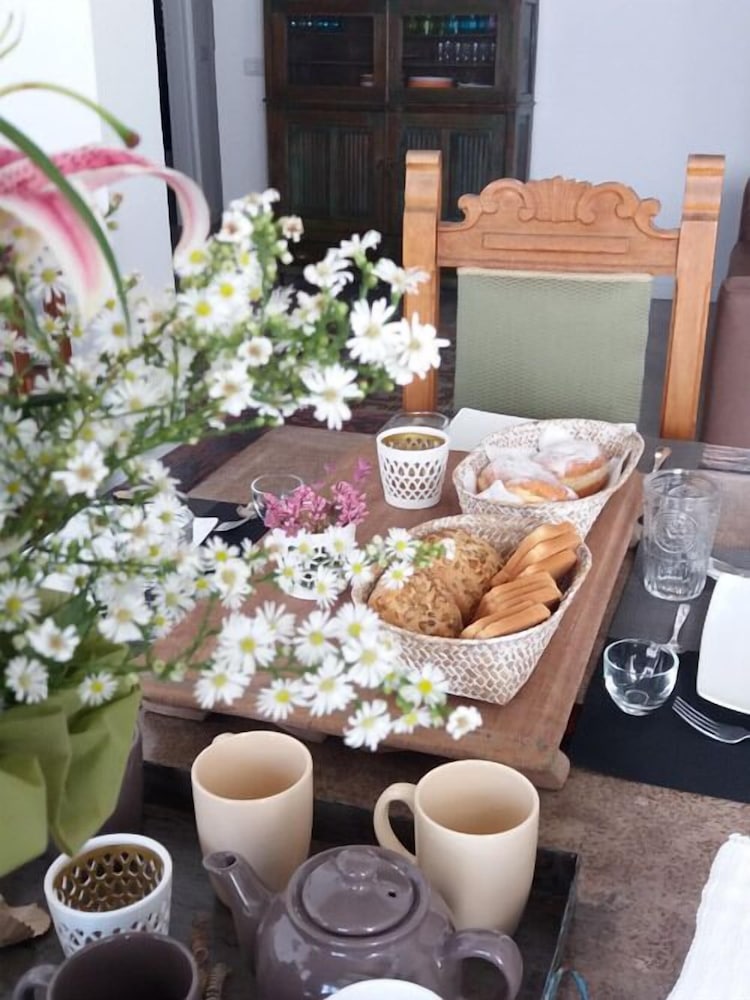 Фото AD Hoc Rooms