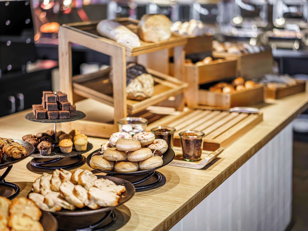 Фото Mercure Hotel Amsterdam Sloterdijk Station