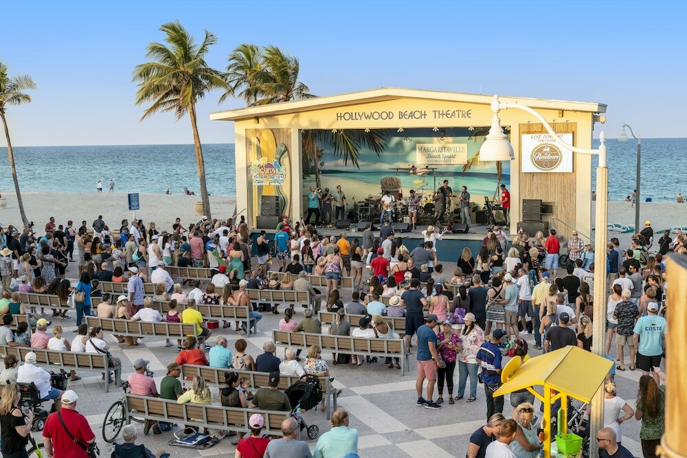 Фото Margaritaville Hollywood Beach Resort