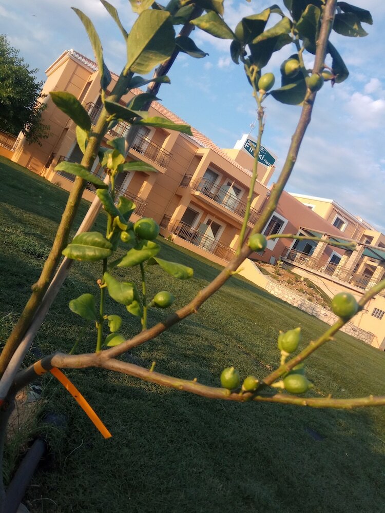 Фото Finiki Plaza