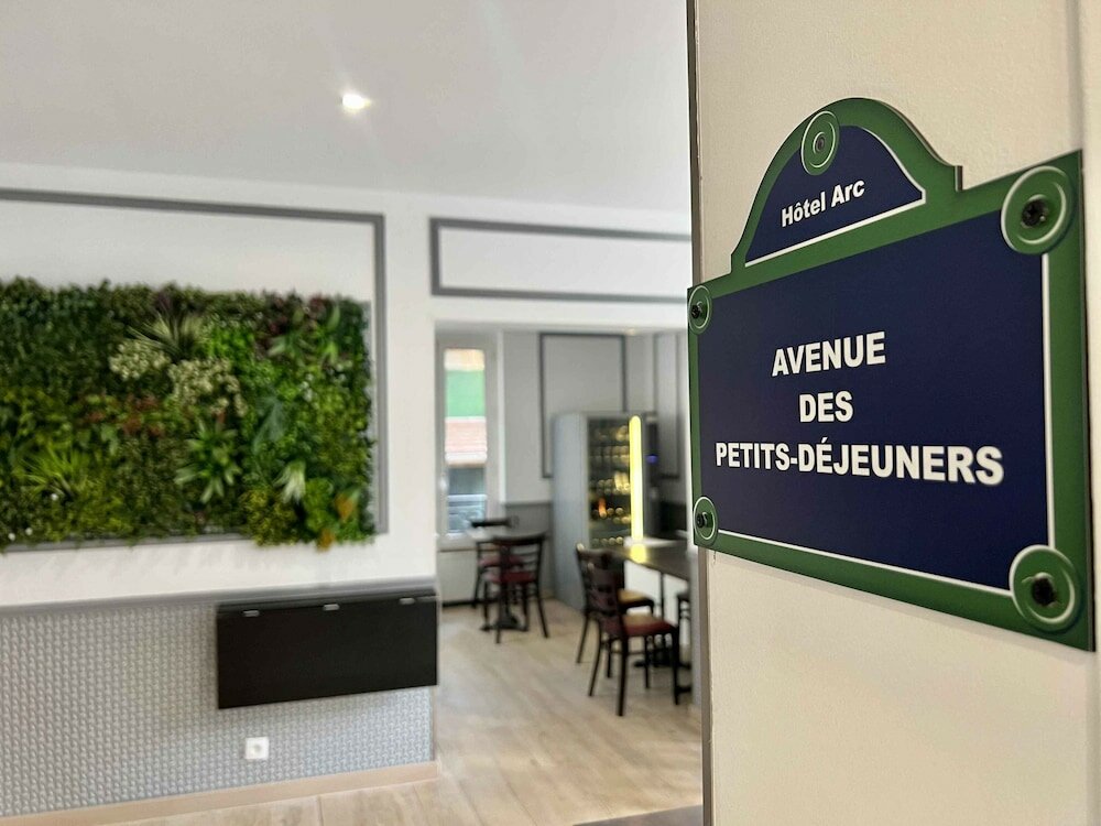 Фото Hôtel Arc Porte d'Orléans