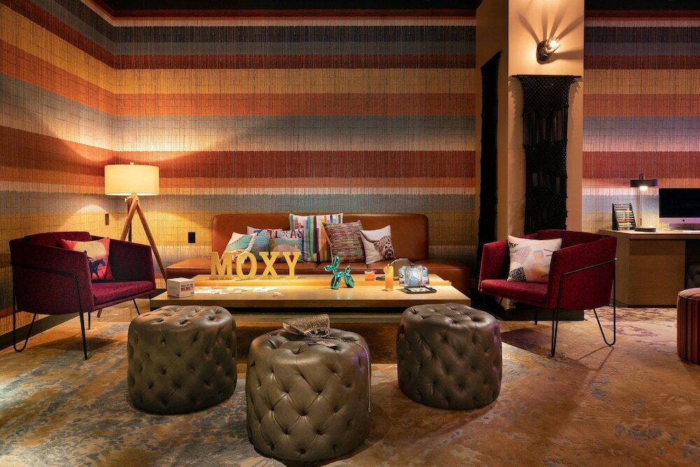 Фото Moxy Austin - University