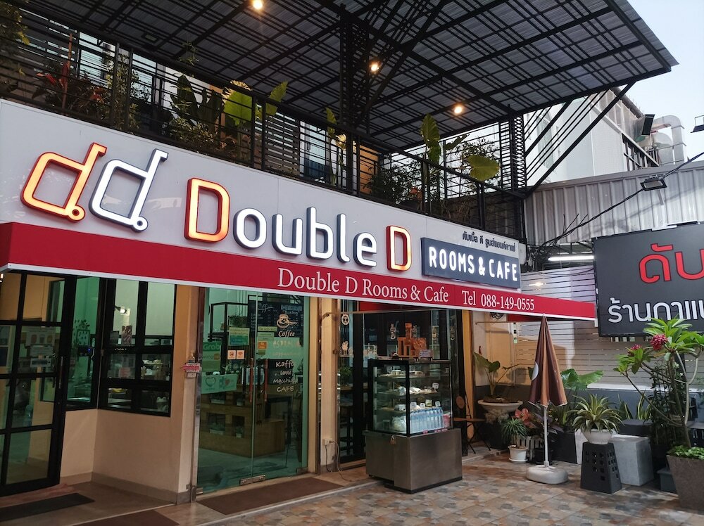 Фото Double D Rooms & Cafe