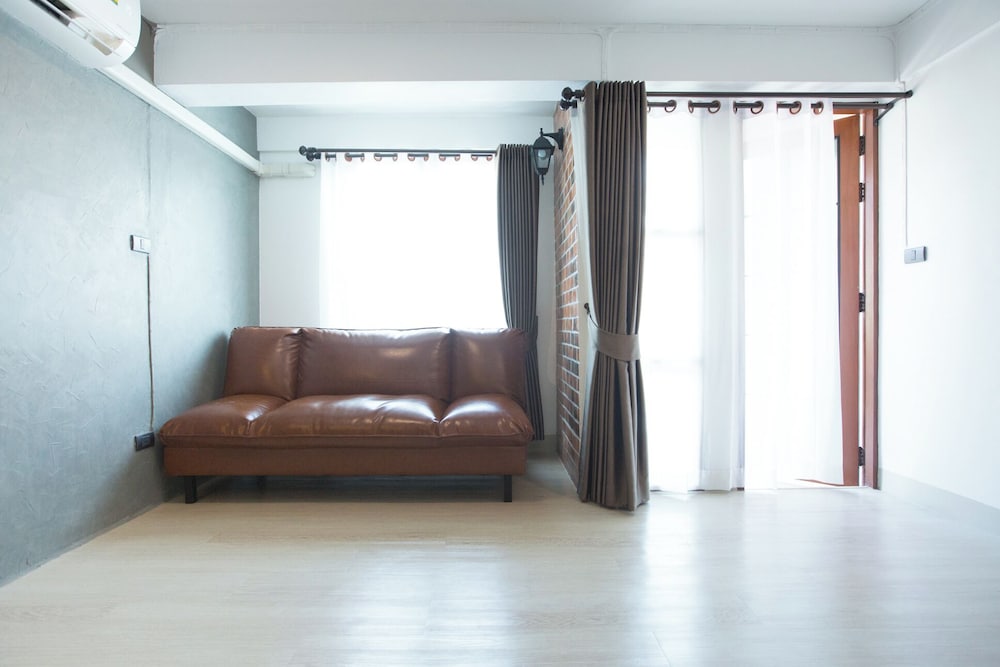 Фото Old City Wall Inn