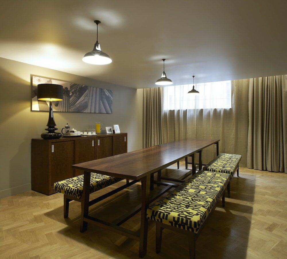 Фото Citadines Trafalgar Square London