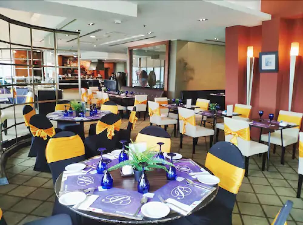 Фото Pacific Regency Hotel Suites