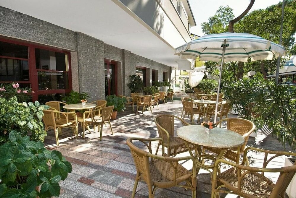 Фото Hotel Capinera