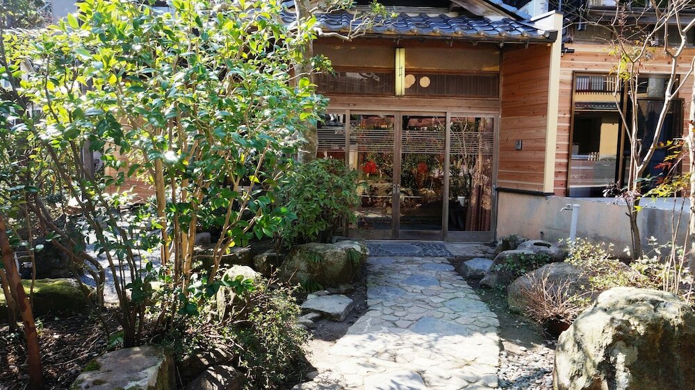 Фото Guesthouse Kinosaki Wakayo - Hostel, Caters to Women
