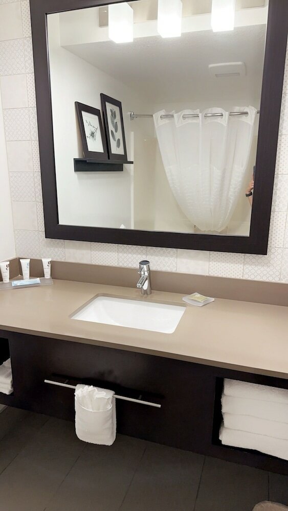 Фото Country Inn & Suites by Radisson, Appleton, Wi