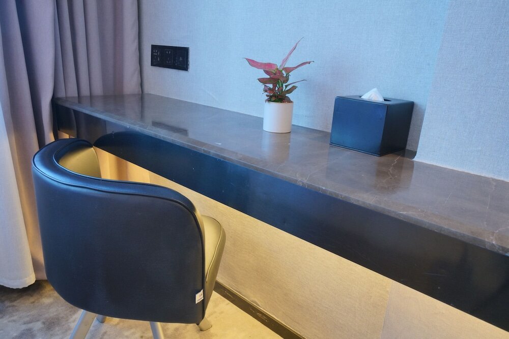 Фото Baiyun City Hotel (Guangzhou Railway Station Subway Branch)