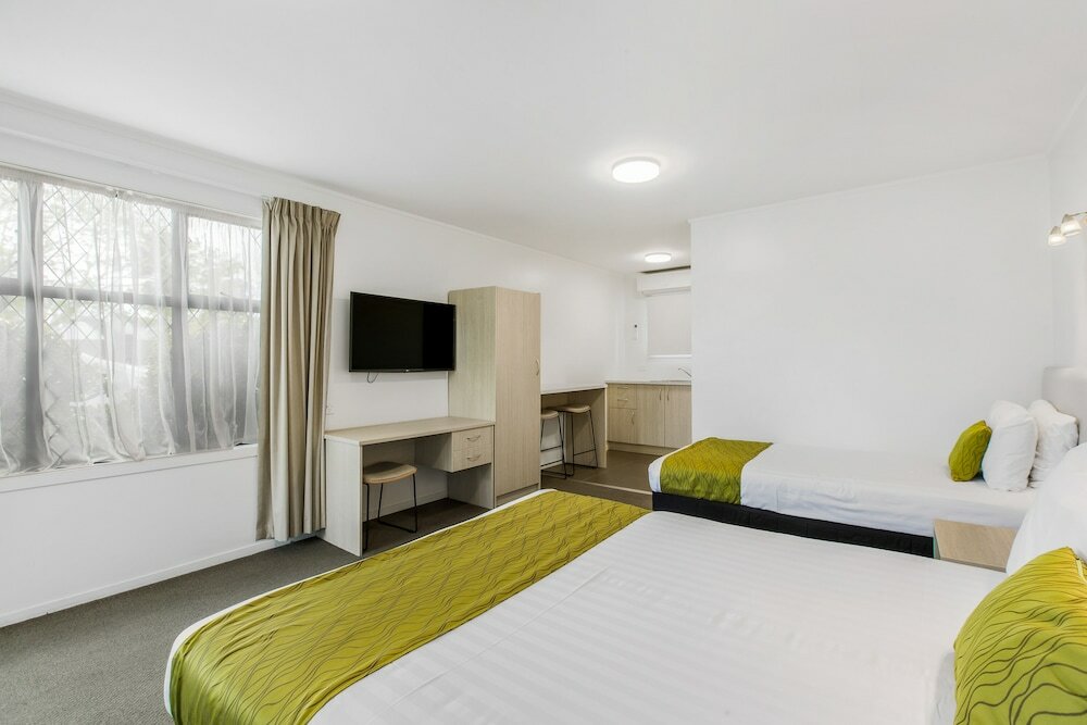 Фото The Surrey Hotel